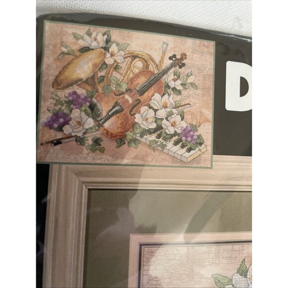 Dimensions Stamped Cross Stitch Kit "Floral Harmony" 14" X 11" With Printed Ivor - Picture 5 of 9